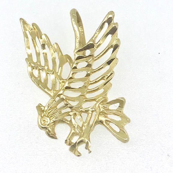 Other - Large 14 kt yellow gold eagle pendant